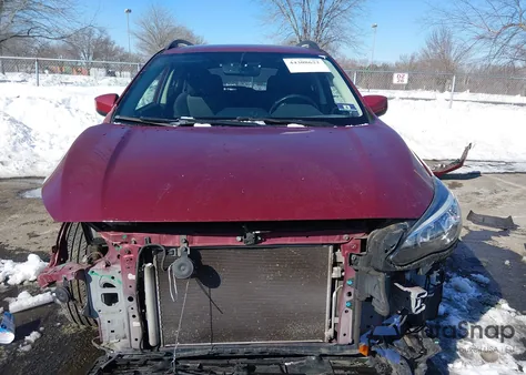 2019 Subaru Crosstrek 2.0I Premium z USA, uszkodzony, nr VIN JF2GTACC9KH231275